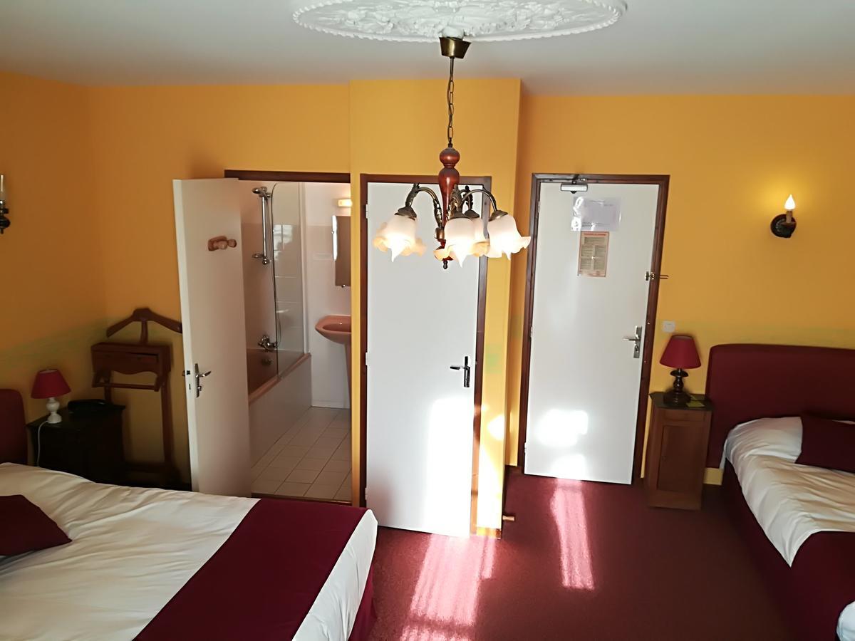 Hostellerie Saint Martin- Logis Hotel Et Restaurant Creully sur Seulles ภายนอก รูปภาพ