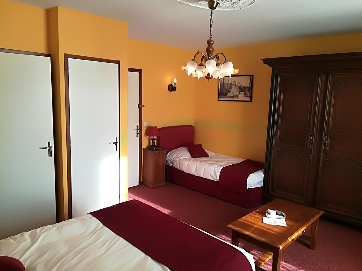 Hostellerie Saint Martin- Logis Hotel Et Restaurant Creully sur Seulles ภายนอก รูปภาพ