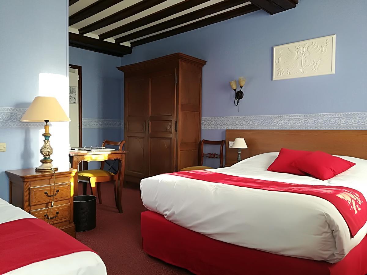 Hostellerie Saint Martin- Logis Hotel Et Restaurant Creully sur Seulles ภายนอก รูปภาพ