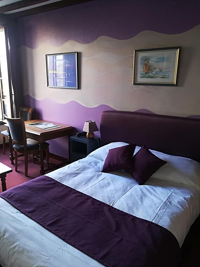 Hostellerie Saint Martin- Logis Hotel Et Restaurant Creully sur Seulles ภายนอก รูปภาพ
